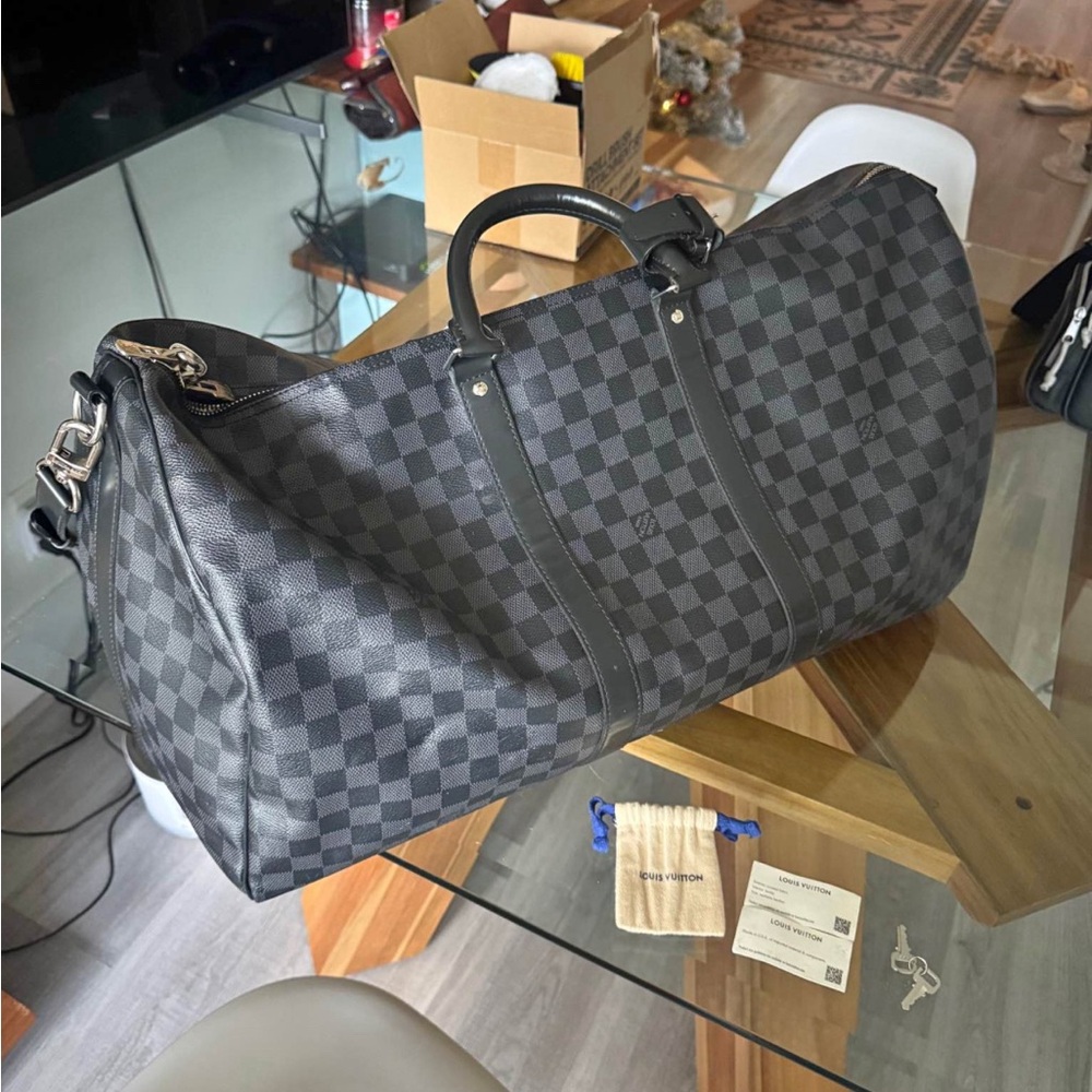 Lv keepal 45 authentic - image 1